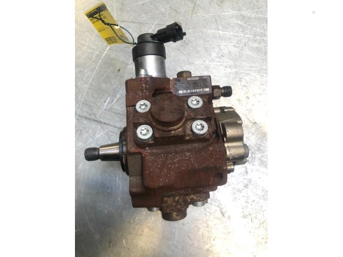 Gebruikte Brandstofpomp Mechanisch Suzuki Grand Vitara II (JT) 1.9 DDiS Prijs € 20,00 Margeregeling aangeboden door Poolman autodemontage