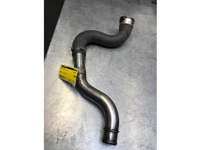 Gebruikte Intercooler Buis Renault Twingo II (CN) 1.5 dCi 90 FAP Prijs € 20,00 Margeregeling aangeboden door Poolman autodemontage