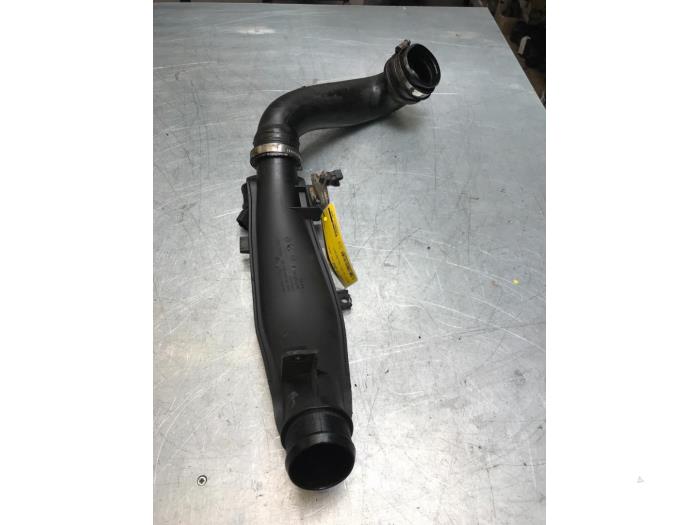 Gebruikte Intercooler Buis Citroen C4 Grand Picasso (UA) 1.6 16V THP 140 Autom. Prijs € 30,00 Margeregeling aangeboden door Poolman autodemontage