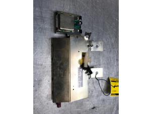 Gebruikte GPS Antenne Audi TT Roadster (8J9) 2.0 TFSI 16V Prijs € 30,00 Margeregeling aangeboden door Poolman autodemontage
