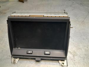 Gebruikte Display Multi Media regelunit Landrover Range Rover Sport (LS) 2.7 TDV6 24V Prijs € 75,00 Margeregeling aangeboden door Poolman autodemontage
