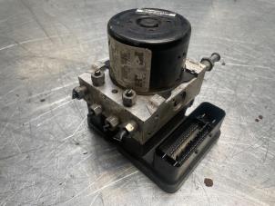 Gebruikte ABS Pomp Dodge Caliber 2.0 CRD 16V Prijs € 75,00 Margeregeling aangeboden door Poolman autodemontage