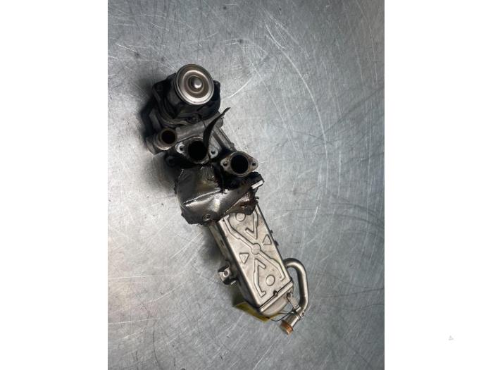 Gebruikte Uitlaat gasklep (EGR) Volkswagen Passat Variant (365) 2.0 TDI 16V 170 4Motion Prijs € 40,00 Margeregeling aangeboden door Poolman autodemontage