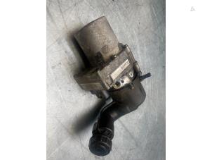 Gebruikte Pomp Servo Peugeot 508 (8D) 2.0 HDiF 16V Autom. Prijs € 150,00 Margeregeling aangeboden door Poolman autodemontage