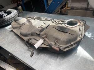 Gebruikte Tank Lexus NX I (Z1) 300h 2.5 16V 4x4 Prijs € 100,00 Margeregeling aangeboden door Poolman autodemontage