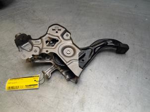 Gebruikte Handrem Mechaniek Toyota Prius (ZVW5) 1.8 16V Hybrid Prijs € 50,00 Margeregeling aangeboden door Poolman autodemontage