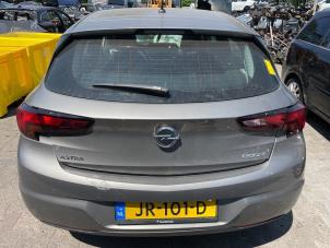 Gebruikte Achterklep Opel Astra K 1.0 Turbo 12V Prijs € 250,00 Margeregeling aangeboden door Poolman autodemontage