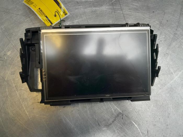 Gebruikte Display Interieur Peugeot 2008 (CU) 1.2 Vti 12V PureTech 82 Prijs € 50,00 Margeregeling aangeboden door Poolman autodemontage