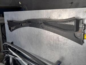 Gebruikte Paravent Peugeot 2008 (CU) 1.2 Vti 12V PureTech 82 Prijs € 25,00 Margeregeling aangeboden door Poolman autodemontage