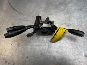 Gebruikte Licht + Raw Schakelaar Mercedes R (W251) 3.0 320 CDI 24V 4-Matic Prijs € 75,00 Margeregeling aangeboden door Poolman autodemontage