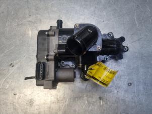 Gebruikte Thermostaathuis Hyundai Nexo I FCEV FWD Prijs € 100,00 Margeregeling aangeboden door Poolman autodemontage