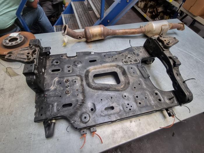 Gebruikte Subframe Hyundai Nexo I FCEV FWD Prijs € 100,00 Margeregeling aangeboden door Poolman autodemontage