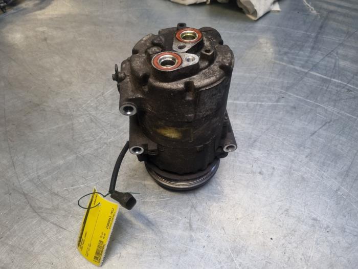 Gebruikte Aircopomp Ford Focus 2 C+C 2.0 TDCi 16V Prijs € 40,00 Margeregeling aangeboden door Poolman autodemontage