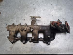 Gebruikte Inlaatspruitstuk Nissan Navara (D40) 2.5 dCi 16V 4x4 Prijs € 40,00 Margeregeling aangeboden door Poolman autodemontage