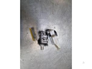 Gebruikte Hoofdremcilinder Mini Countryman (R60) 1.6 16V Cooper S Prijs € 30,00 Margeregeling aangeboden door Poolman autodemontage