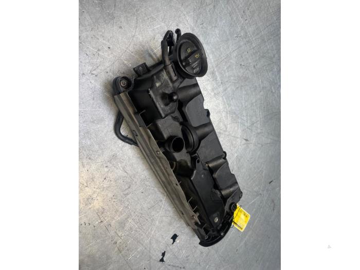 Gebruikte Kleppendeksel Audi Q5 (8RB) 2.0 TDI 16V Quattro Prijs € 20,00 Margeregeling aangeboden door Poolman autodemontage