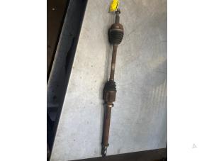 Gebruikte Aandrijfas rechts-voor Renault Megane III Grandtour (KZ) 1.4 16V TCe 130 Prijs € 30,00 Margeregeling aangeboden door Poolman autodemontage