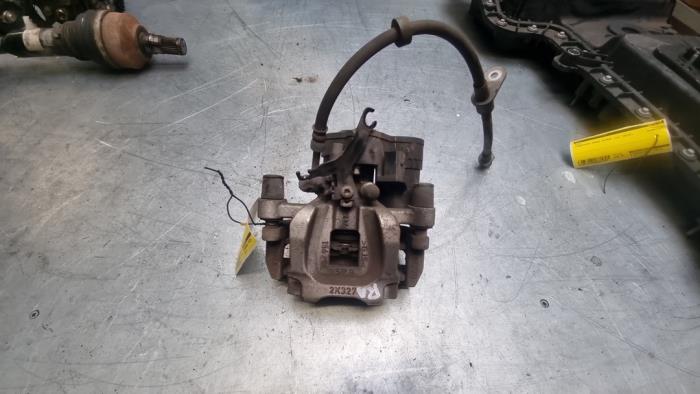 Remklauw (Tang) rechts-achter van een Land Rover Range Rover Evoque (LVJ/LVS) 2.0 D 180 16V Coupe 2019