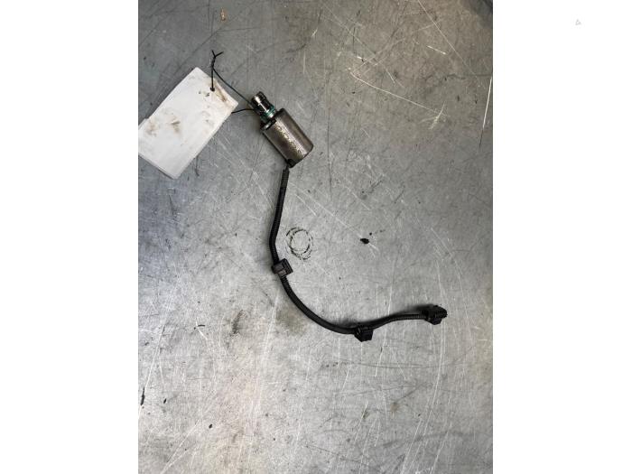Gebruikte Sensor Nokkenas Volvo V60 I (FW/GW) 2.4 D6 20V Plug-in Hybrid AWD Prijs € 30,00 Margeregeling aangeboden door Poolman autodemontage