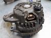 Dynamo van een Nissan Qashqai (J10) 2.0 16V 4x4 2008