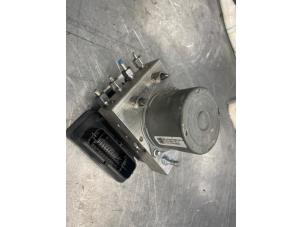 Gebruikte ABS Pomp Tesla Model 3 Standard RWD Plus 60 kWh Prijs € 99,00 Margeregeling aangeboden door Poolman autodemontage