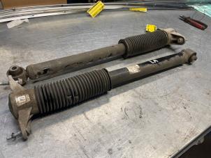 Gebruikte Schokdemper set Tesla Model 3 Standard RWD Plus 60 kWh Prijs € 75,00 Margeregeling aangeboden door Poolman autodemontage