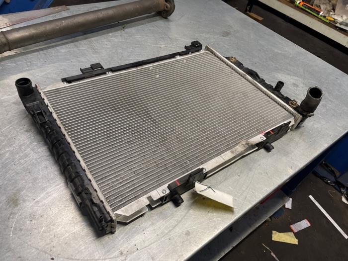 Gebruikte Radiateur Mercedes CLK (C208) 2.0 200 16V Prijs € 40,00 Margeregeling aangeboden door Poolman autodemontage
