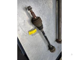 Gebruikte Steekas rechts-achter Porsche Cayenne (9PA) 3.0 TDI V6 24V Prijs € 30,00 Margeregeling aangeboden door Poolman autodemontage