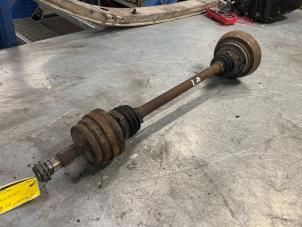 Gebruikte Steekas links-achter Mercedes E (W211) 5.0 E-500 V8 24V Prijs € 40,00 Margeregeling aangeboden door Poolman autodemontage