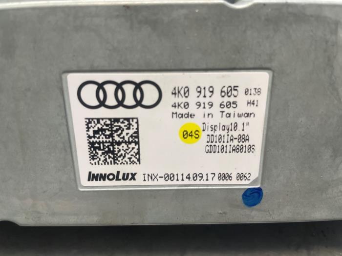 Navigatie Display van een Audi A7 Sportback (4KA) 3.0 V6 24V 55 TFSI Mild Hybrid Quattro 2018