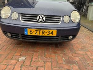 Gebruikte Voorbumper Volkswagen Polo IV (9N1/2/3) 1.4 16V Prijs € 75,00 Margeregeling aangeboden door Poolman autodemontage