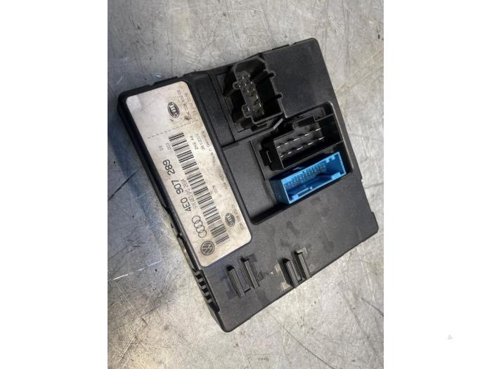 Gebruikte Module Bodycontrol Audi A8 (D3) 4.0 TDI V8 32V Lang Quattro Prijs € 30,00 Margeregeling aangeboden door Poolman autodemontage