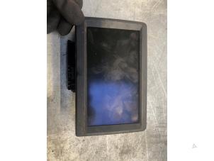 Gebruikte Display Multi Media regelunit Audi A8 (D3) 4.0 TDI V8 32V Lang Quattro Prijs € 50,00 Margeregeling aangeboden door Poolman autodemontage