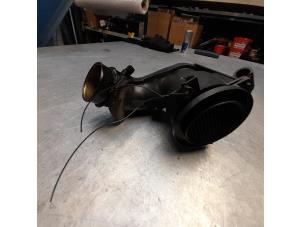 Gebruikte Luchtmassameter Mercedes CLK (C209) 1.8 200 K 16V Prijs € 50,00 Margeregeling aangeboden door Poolman autodemontage