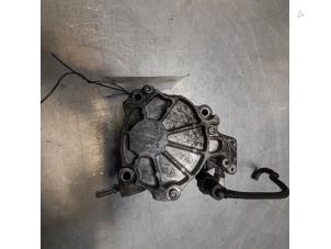 Gebruikte Vacuumpomp (Diesel) Landrover Freelander II 2.2 td4 16V Prijs € 40,00 Margeregeling aangeboden door Poolman autodemontage