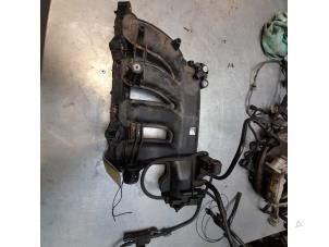 Gebruikte Inlaatspruitstuk Mercedes CLK (C209) 1.8 200 K 16V Prijs € 40,00 Margeregeling aangeboden door Poolman autodemontage