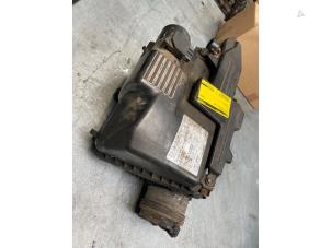 Gebruikte Luchtfilterhuis Toyota Land Cruiser (J12) 3.0 D-4D 16V Prijs € 75,00 Margeregeling aangeboden door Poolman autodemontage