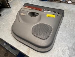 Gebruikte Portierbekleding 4Deurs links-achter Toyota Land Cruiser (J12) 3.0 D-4D 16V Prijs € 50,00 Margeregeling aangeboden door Poolman autodemontage