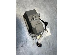 Gebruikte Stuurslot Jaguar XF (CC9) 2.2 D 16V Prijs € 30,00 Margeregeling aangeboden door Poolman autodemontage