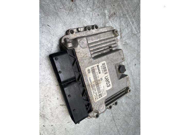 Gebruikte Computer Motormanagement Kia Carens IV (RP) 1.7 CRDi 16V Prijs € 100,00 Margeregeling aangeboden door Poolman autodemontage
