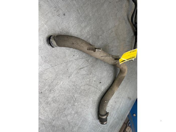 Gebruikte Intercooler Buis Kia Carens IV (RP) 1.7 CRDi 16V Prijs € 50,00 Margeregeling aangeboden door Poolman autodemontage