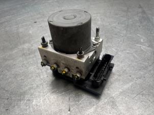 Gebruikte ABS Pomp Honda FR-V (BE) 1.7 16V Prijs € 50,00 Margeregeling aangeboden door Poolman autodemontage