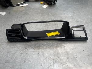 Gebruikte Dashboard sierlijst Honda FR-V (BE) 1.7 16V Prijs € 40,00 Margeregeling aangeboden door Poolman autodemontage