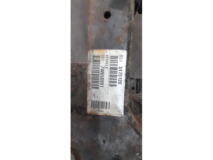 Gebruikte Subframe Dodge Nitro 2.8 CRD 16V 4x2 Prijs € 75,00 Margeregeling aangeboden door Poolman autodemontage