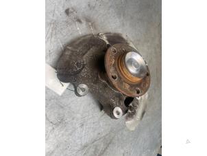 Gebruikte Fusee links-voor BMW 4 serie Gran Coupe (F36) 420i 2.0 Turbo 16V Prijs € 50,00 Margeregeling aangeboden door Poolman autodemontage