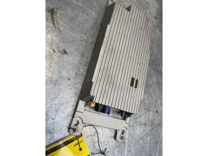 Gebruikte Bluetooth module BMW 5 serie (F10) 530i 24V TwinPower Turbo Prijs € 100,00 Margeregeling aangeboden door Poolman autodemontage