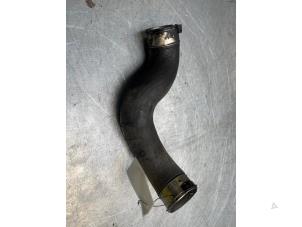 Gebruikte Turboslang Mercedes C (W204) 3.0 C-350 CDI V6 24V Prijs € 40,00 Margeregeling aangeboden door Poolman autodemontage