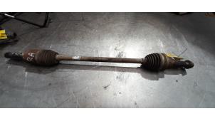 Gebruikte Aandrijfas rechts-achter Ford Kuga II (DM2) 2.0 TDCi 16V 140 4x4 Prijs € 75,00 Margeregeling aangeboden door Poolman autodemontage