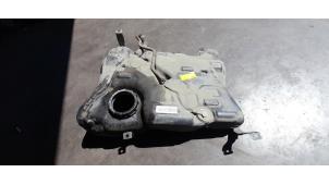 Gebruikte Tank Ford Kuga II (DM2) 2.0 TDCi 16V 140 4x4 Prijs € 60,00 Margeregeling aangeboden door Poolman autodemontage