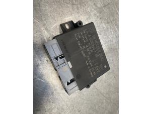 Gebruikte Parkeerhulp computer Mercedes E Estate (S212) E-350 CDI BlueTEC 3.0 V6 24V 4-Matic Prijs € 40,00 Margeregeling aangeboden door Poolman autodemontage